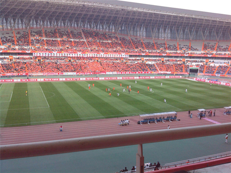 瓦房店体育场看台网架