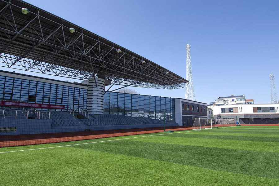 瓦房店体育场看台网架工程